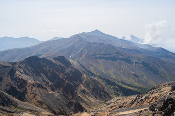 Fototapeta premium 秋の十勝岳登山 (日本 - 北海道 - 登山)