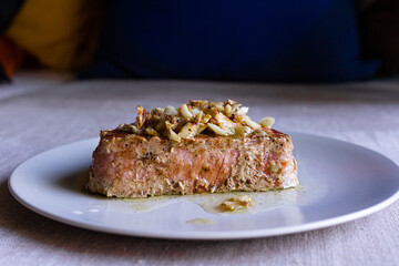 Tuna fried in butter and garlic