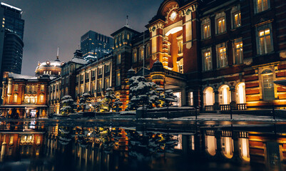 Fototapeta na wymiar Tokyo Station Covered in Snow