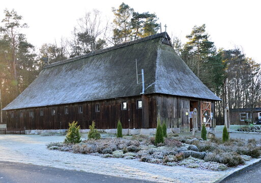 Historische Kirche Schafstall im Winter in der Stadt Munster, Niedersachsen