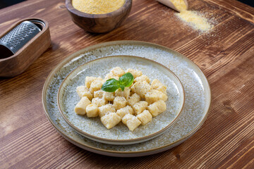 gnocchi di polenta con formaggio