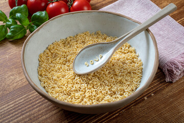 pasta alfabeto grezza 