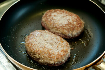 手作りハンバーグ