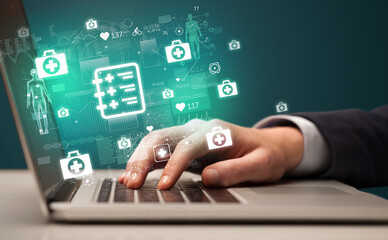 hand browsing on the internet for medical issues