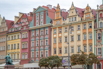 Fototapeta premium Colorful town houses buildings at Market Square (Rynek Square) - Wroclaw, Poland