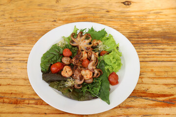 salad sea food 