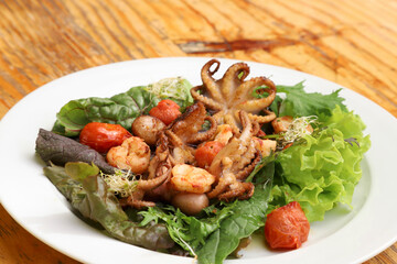 salad sea food 