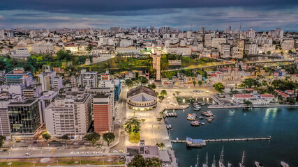Elevador Lacerda e mercado modelo em salvador bahia