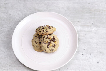 chocolate chip cookies