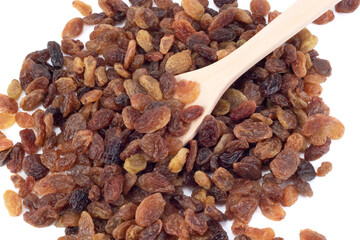 Obraz premium Dried grapes, raisins isolated on a white background. 