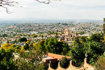 Fototapeta premium A panoramic view of San Miguel de Allende City, mexico