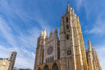 Fototapeta premium Facade of the gothic cathedral of Leon in Spain.