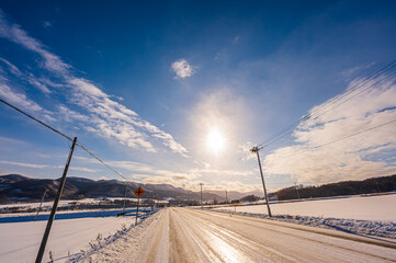 雪景色と一般道