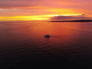 Atardecer sobre el mar en Punta del Este, Uruguay