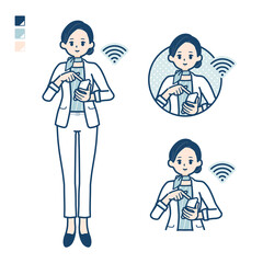 ビューティーアドバイザー女性がスマートフォンを操作しているイラスト