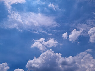 clouds in the blue sky