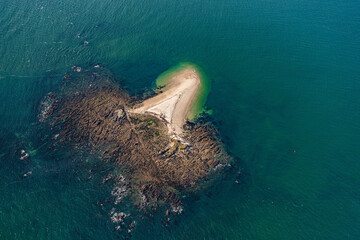 Vue a&eacute;rienne de l'ile des Evens, baie de La Baule en Loire-Atlantique