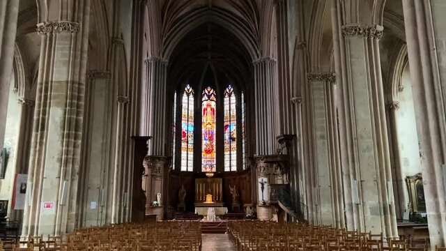 Autel de la l'&eacute;glise Notre Dame de Dijon, Bourgogne