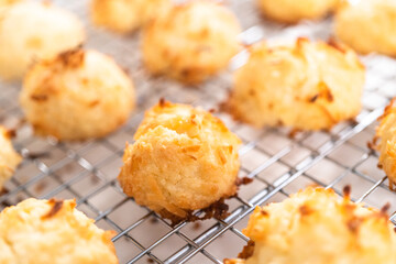 Coconut cookies