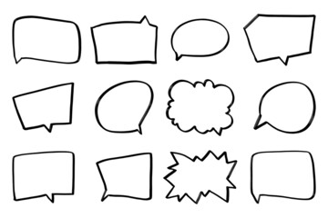 Obraz premium Talking cloud icons.Dialog box icon, chat cartoon bubbles. Hand drawn set. Bubble dialog doodle vector line