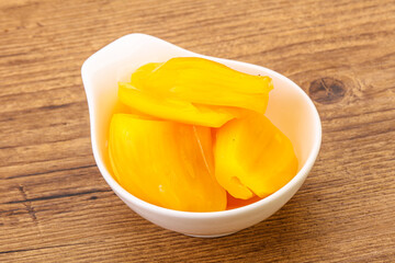 Canned Jackgruit in the bowl