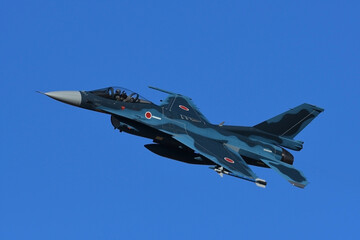Fototapeta na wymiar 航空自衛隊のF-2戦闘機