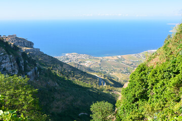 Fototapeta na wymiar veduta da erice della costa di trapani sicilia
