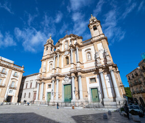 Fototapeta na wymiar Church in Palermo, Italy