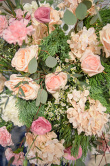 White wedding flowers and wedding decorations.