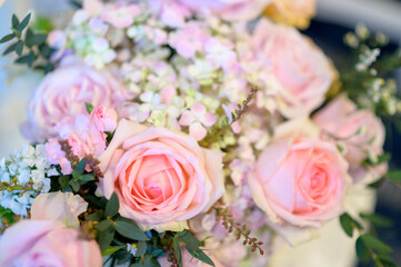 White wedding flowers and wedding decorations.