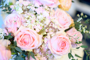 White wedding flowers and wedding decorations.