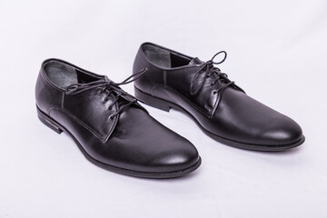 Men's classic black shoes