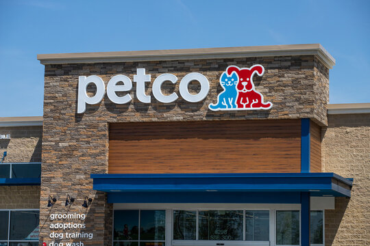 Petco Animal Supplies Location. Petco operates more than 1,300 locations across the US.