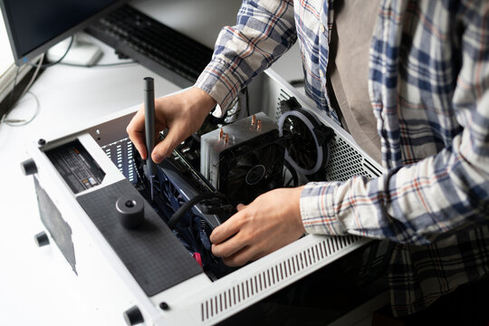 Repairman Specialist Fixing And Assemble The Pc Computer In The Service Center