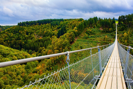 Fototapeta Geierlay- suspension bridge