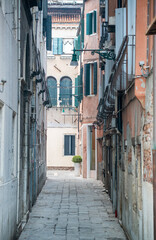 Obraz na płótnie Canvas Narrow streets of Venice, Italy.