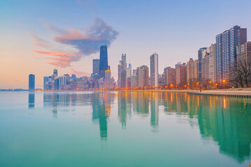 Fototapeta na wymiar Downtown chicago skyline cityscape of Illinois, USA