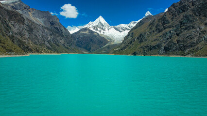 Laguna Parón, Huaraz, Ancash, Perú © Moises Marin