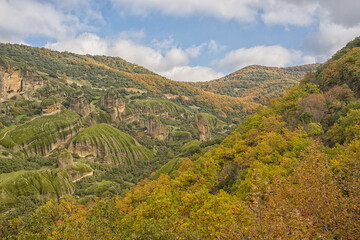 Fototapeta na wymiar Beautiful autumn landscape of the valley in Meteora, Greece