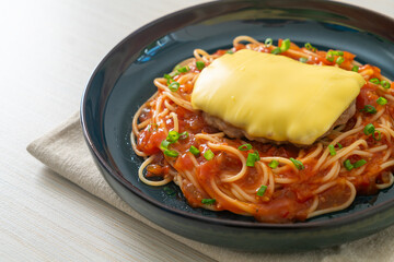 Spaghetti Tomato Sauce with Hamburg and Cheese