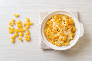 American mac and cheese, macaroni pasta in cheesy sauce