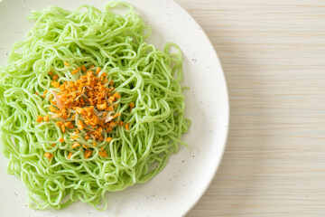 green jade noodle with garlic