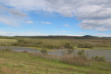 Obraz premium landscape with lake and clouds, Waterton Lakes National Park, Alberta