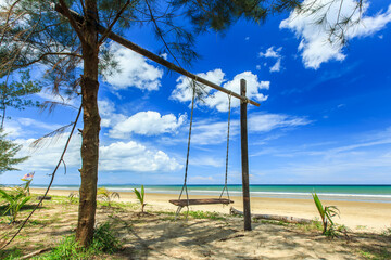 Fototapeta na wymiar beautiful beach at Kuala Penyu Sabah, Malaysia.