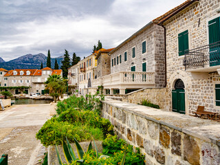 Fototapeta na wymiar Fascinating views of the Mediterranean in Montenegro. Coastal towns.