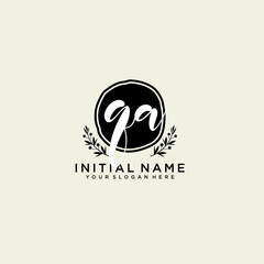 Obraz premium QA monogram logo template vector 