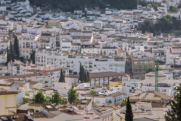 Obraz premium Detailed view of the white houses of Ubrique from an outlook above the village