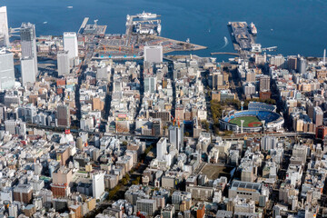 伊勢佐木長者町上空から大さん橋方向を空撮