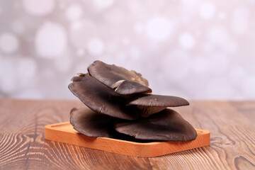 Fresh mushrooms are on the table