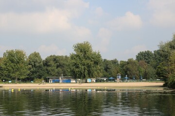 Einsamkeit im Strandbad am Unterbacher See